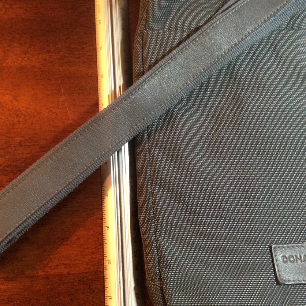 Donald J Pliner Cross body bag - Picture 2 of 5